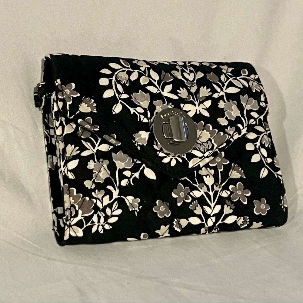 Vera Bradley wristlet handbag